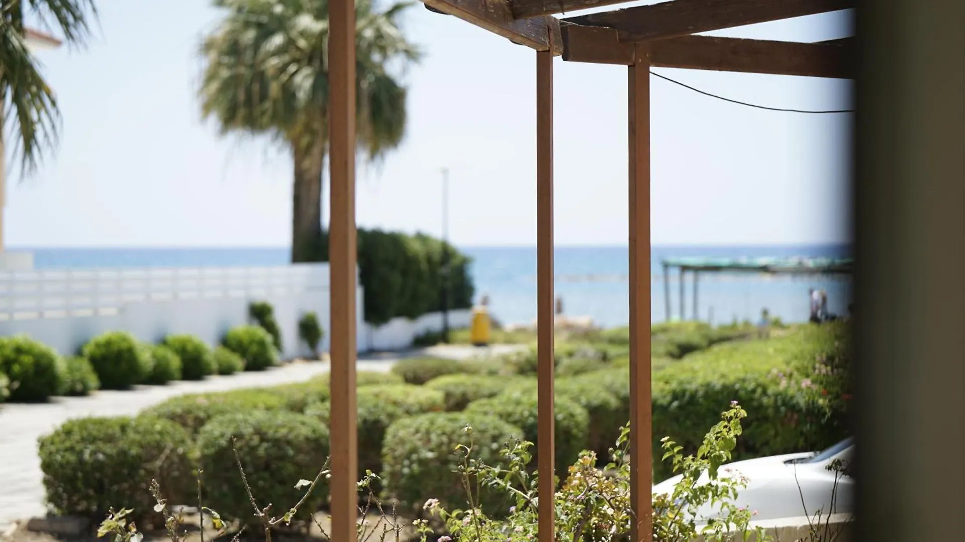 Searenity Seafront House - 50M From The Beach Larnaca 0*,